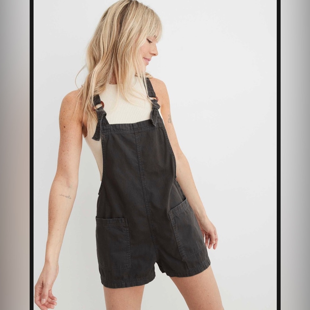 Aerie shortalls shorts overralls women’s XL GREY with pockets